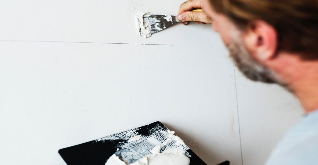 When Is the Best Time to Paint Your Home? Here’s What Experts Recommend